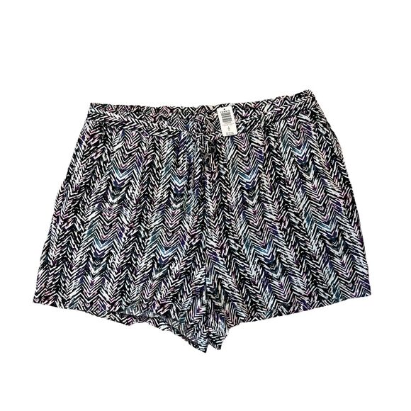 Torrid Shorts Womens Plus 4X Stretch Challis Lined Tie Front 5 Inch Paperbag - Picture 1 of 12